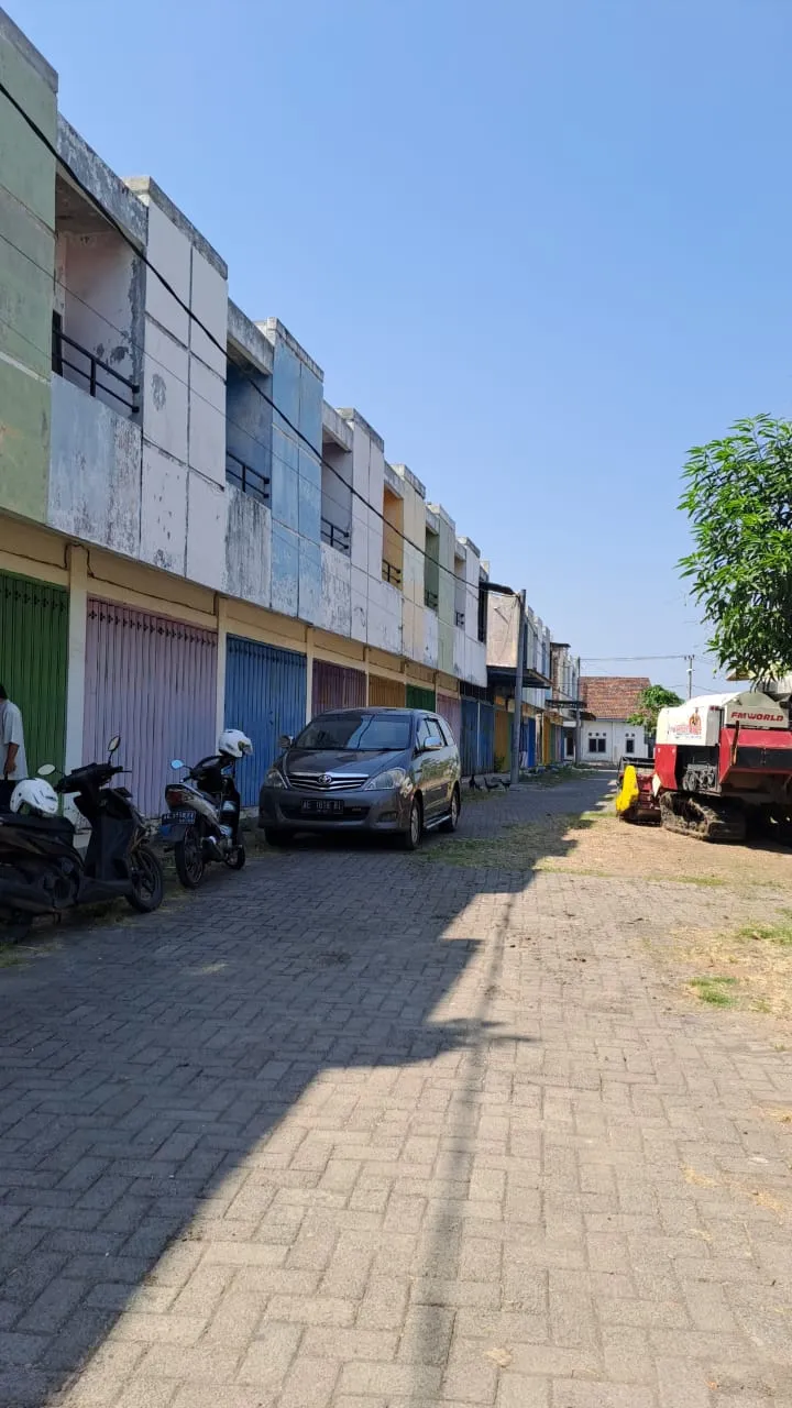 Sewa Ruko di RUKO NIAGA DEPAN PASAR BESAR BARU CARUBANJL LETJEN SUTOYO  CARUBAN Mejayan Madiun Jawa Timur - Ruko full 2 lantai atea pasar baru Caruban letken Dutoyo menuju gerbang tol - ASA INDONESIA 085235111122 - BRIGHTON REAL ESTATE