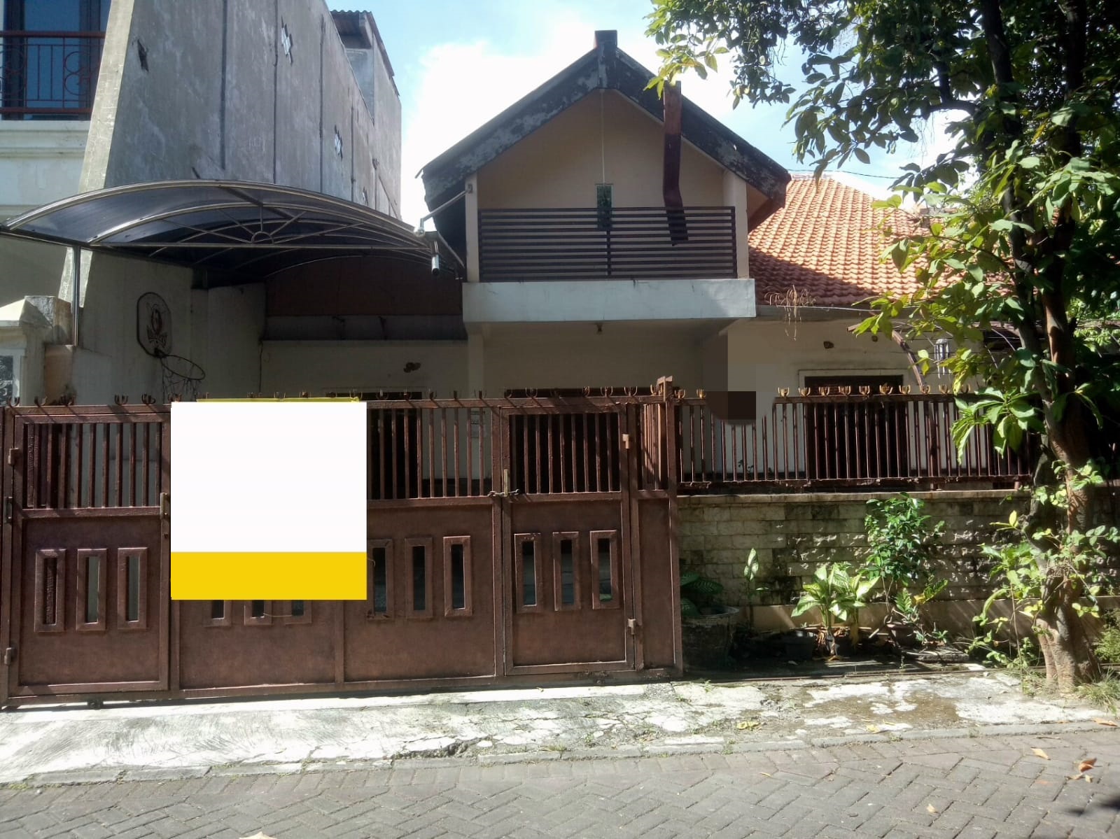 Sewa Rumah di DARMO PERMAI SELATAN Darmo permai Surabaya Jawa Timur - Rumah Darmo Permai Selatan - ASA INDONESIA 085235111122 - BRIGHTON REAL ESTATE