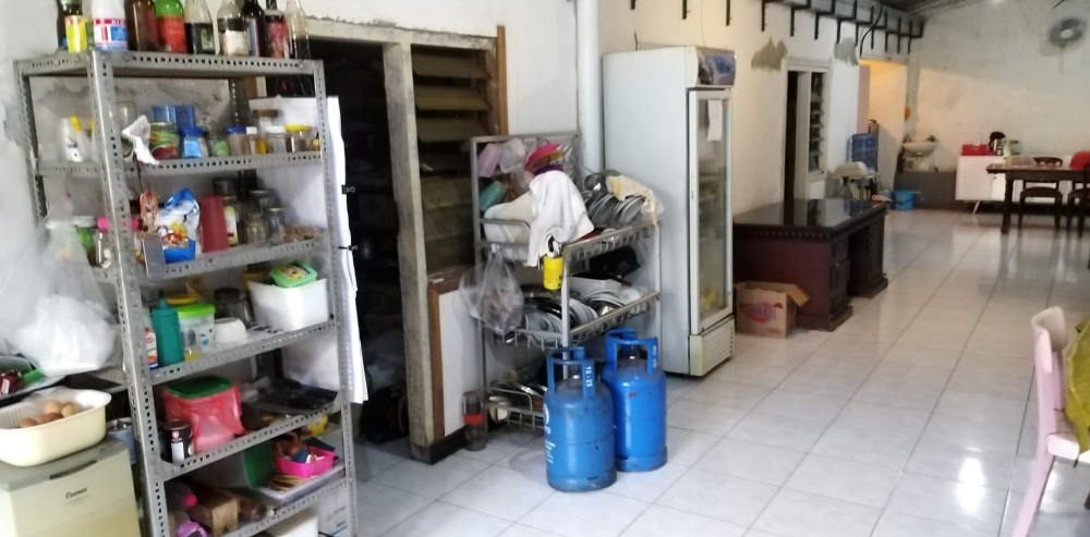 Jual Rumah di RAYA TROPODO Waru Sidoarjo Jawa Timur - Rumah + Usaha (Warkop