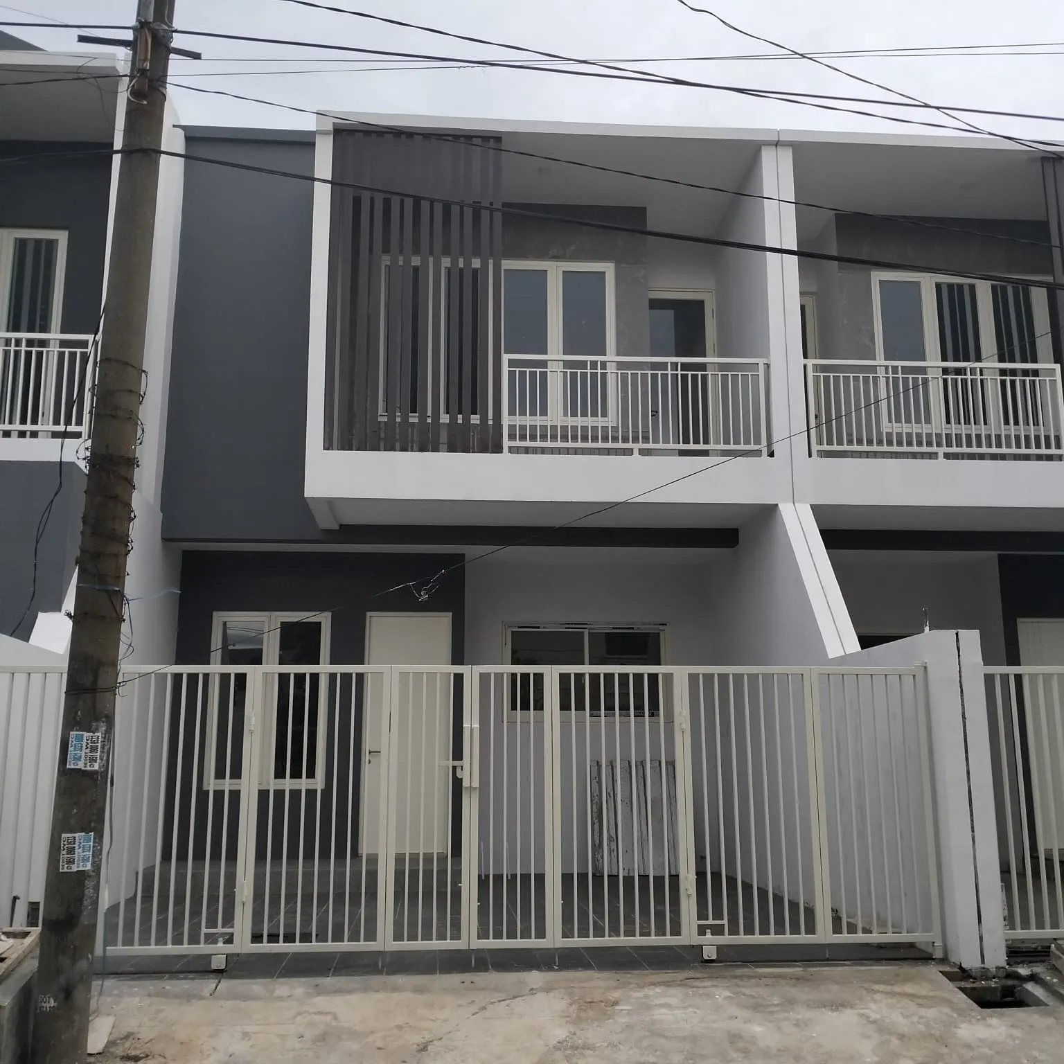 Jual Rumah di JEMUR ANDAYANI Jemursari Surabaya Jawa Timur - JEMUR ANDAYANI DEKAT PETRA DAN CAROLUS - ASA INDONESIA 085235111122 - BRIGHTON REAL ESTATE