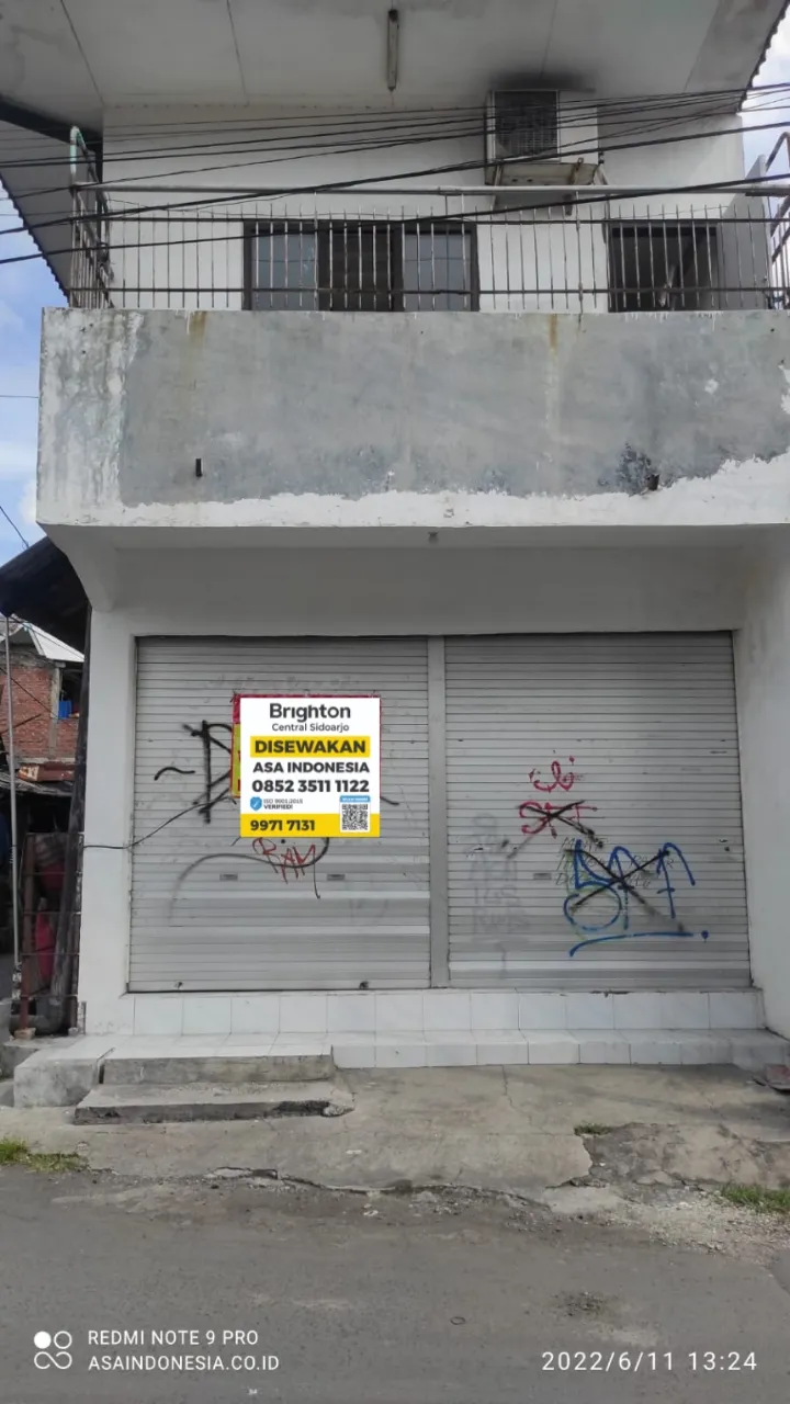 di pusat kota surabaya