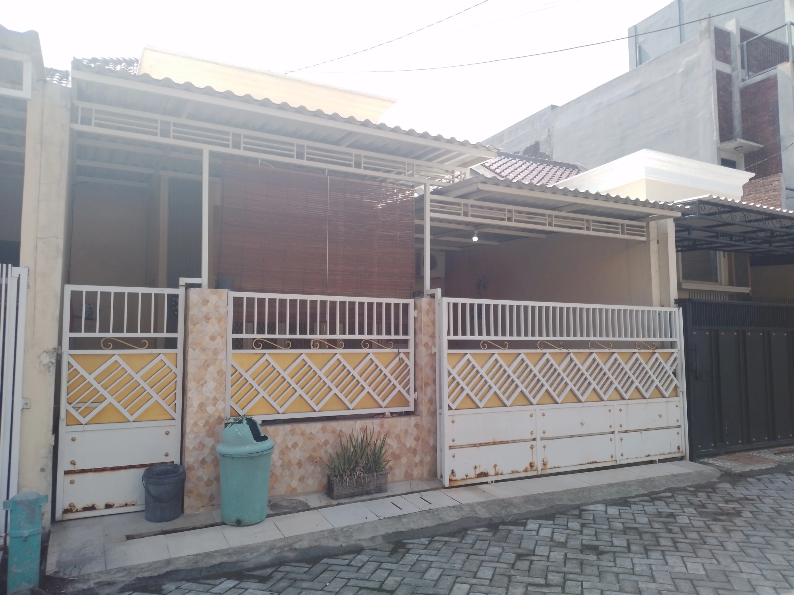 Jual Rumah di JL PONDOK MARITIM Kebraon Surabaya Jawa Timur - RUMAH DI PONDOK MARITIM - KEBRAON - SURABAYA - ASA INDONESIA 085235111122 - BRIGHTON REAL ESTATE