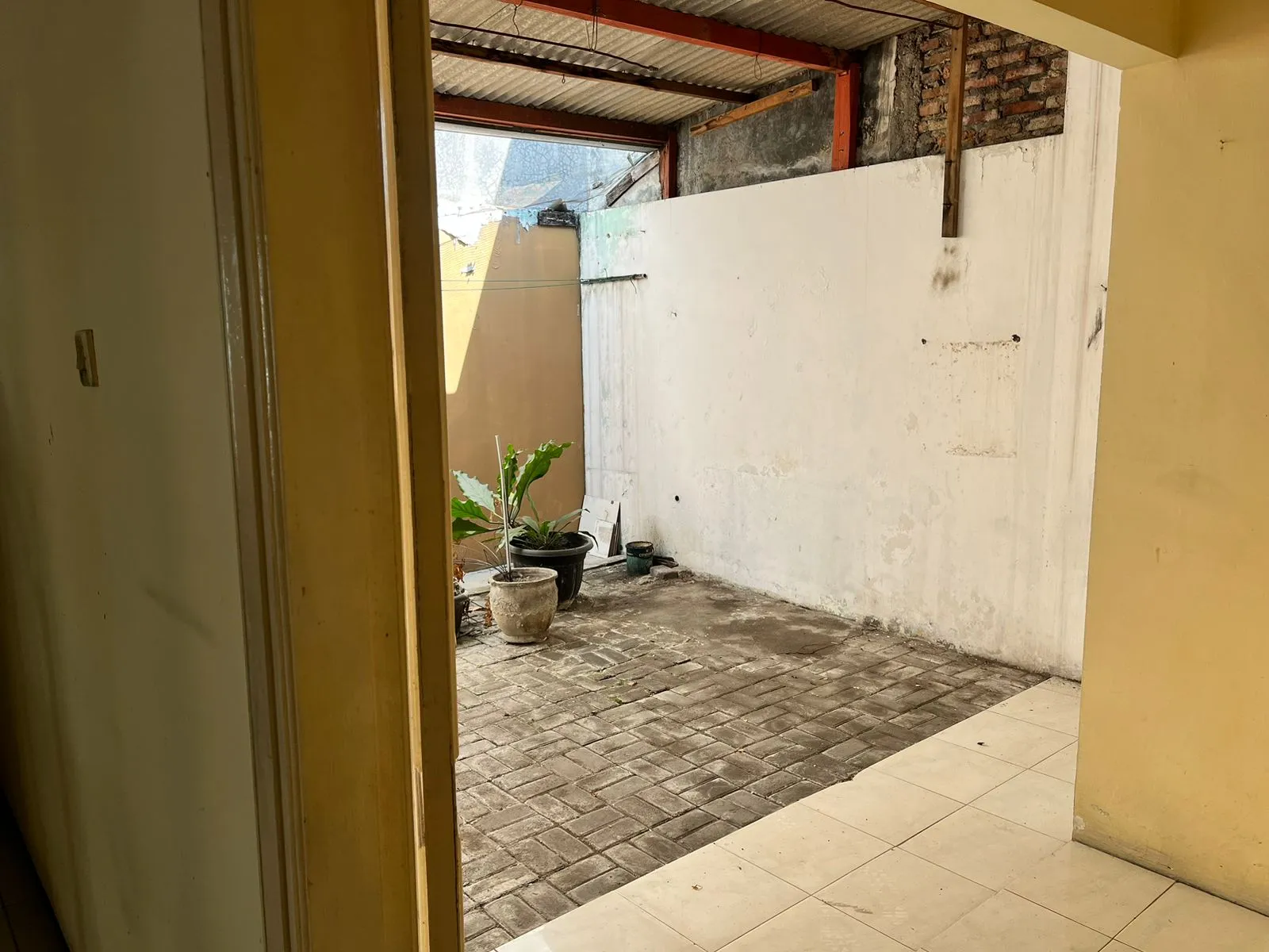 Jual Rumah di JL RAYA TAMAN BUNGA Waru Sidoarjo Jawa Timur - Dijual Cepat Perum Garden Dian Regency Sidoarjo - ASA INDONESIA 085235111122 - BRIGHTON REAL ESTATE