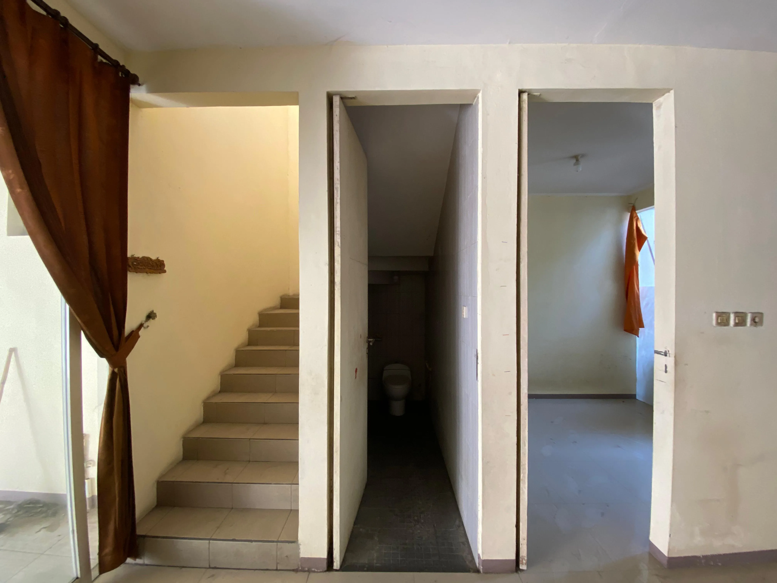 Sewa Rumah di JL TAMAN JAMBANGAN Jambangan Surabaya Jawa Timur - RUMAH DI JL. TAMAN JAMBANGAN INDAH - JAMBANGAN - SURABAYA - YUSRON 089 519 716 327 - ASA INDONESIA 085235111122 - BRIGHTON REAL ESTATE