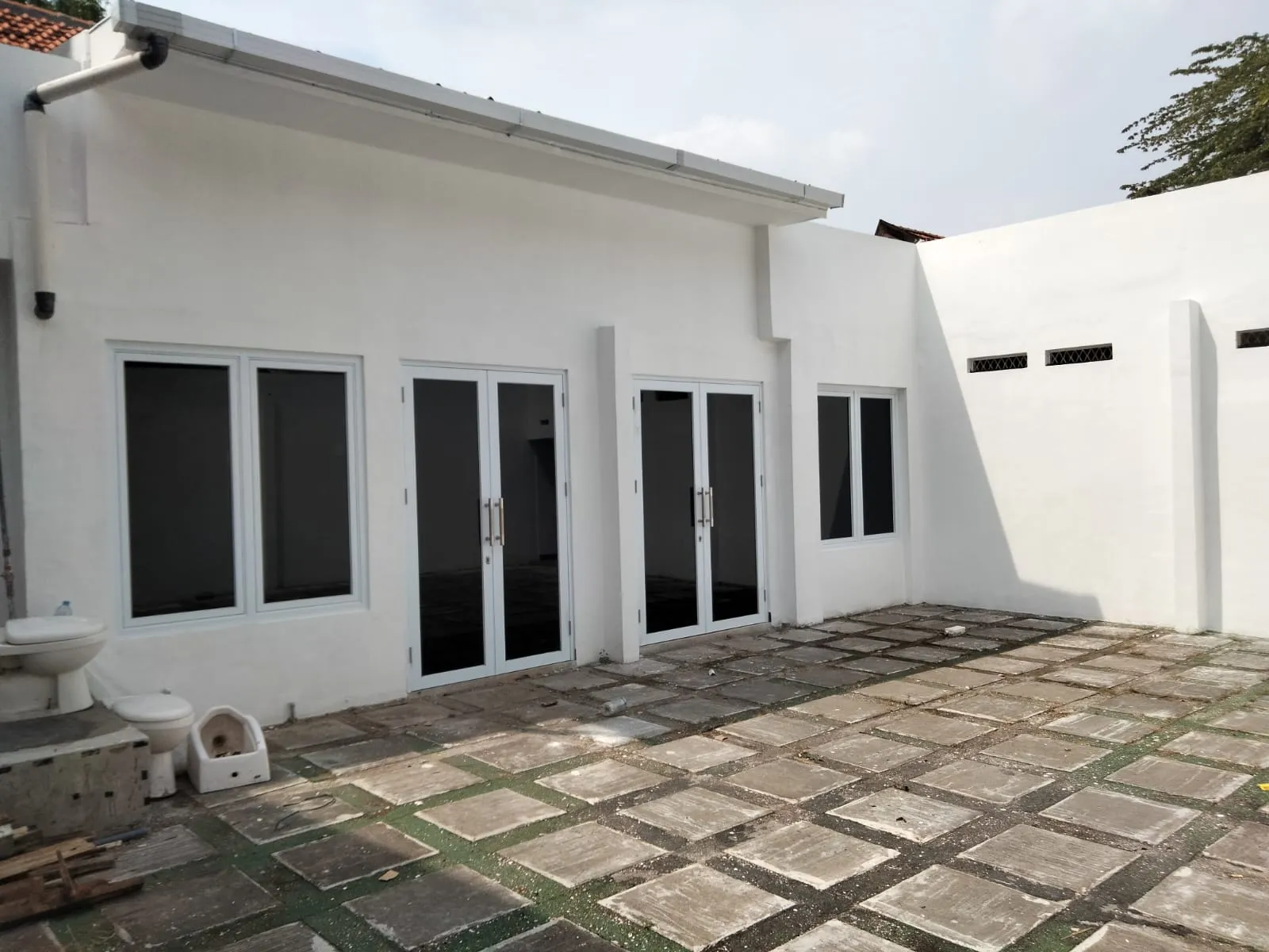 Sewa Rumah di JOYOBOYO Wonokromo Surabaya Jawa Timur - Disewakan - ASA INDONESIA 085235111122 - BRIGHTON REAL ESTATE