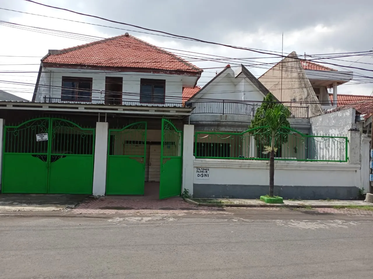 Jual Rumah Kos di KETINTANG MADYA Ketintang Surabaya Jawa Timur - Rumah induk dan kamar kos Ketintang Madya Surabaya - ASA INDONESIA 085235111122 - BRIGHTON REAL ESTATE