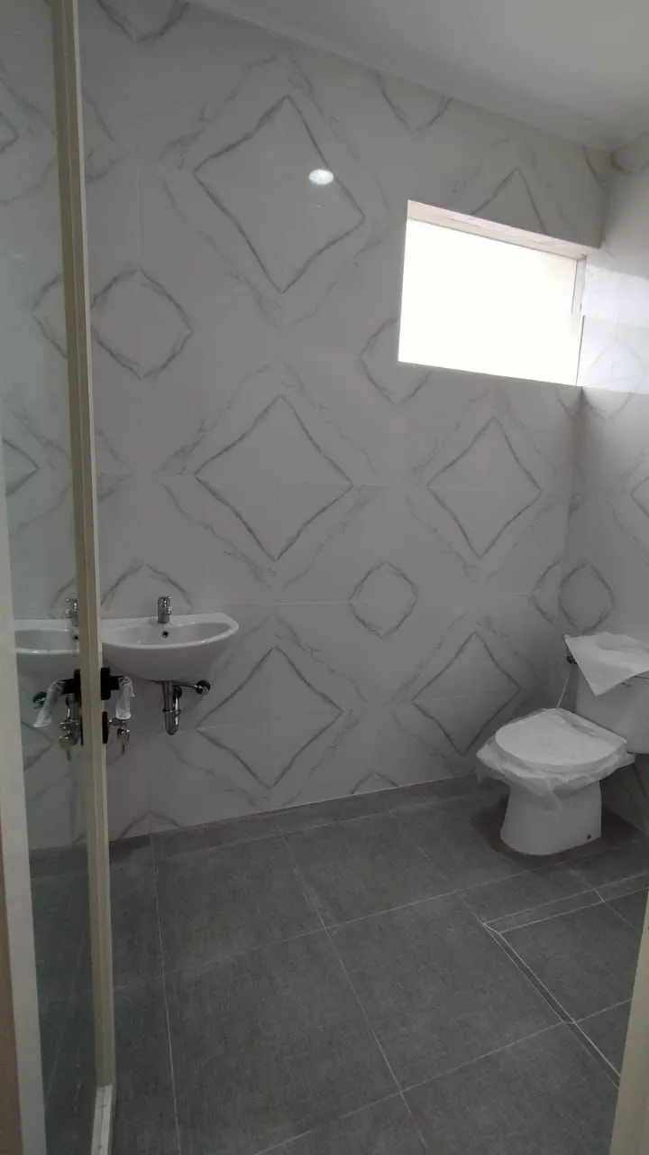 Jual Rumah di MANYAR TOMPOTIKA Manyar Surabaya Jawa Timur - MANYAR TOMPOTIKA DEKAT SMA PETRA - ASA INDONESIA 085235111122 - BRIGHTON REAL ESTATE