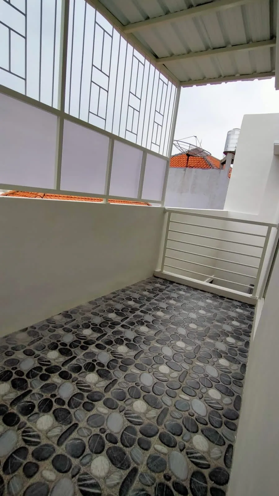 Jual Rumah di MANYAR TOMPOTIKA Manyar Surabaya Jawa Timur - MANYAR TOMPOTIKA DEKAT SMA PETRA - ASA INDONESIA 085235111122 - BRIGHTON REAL ESTATE