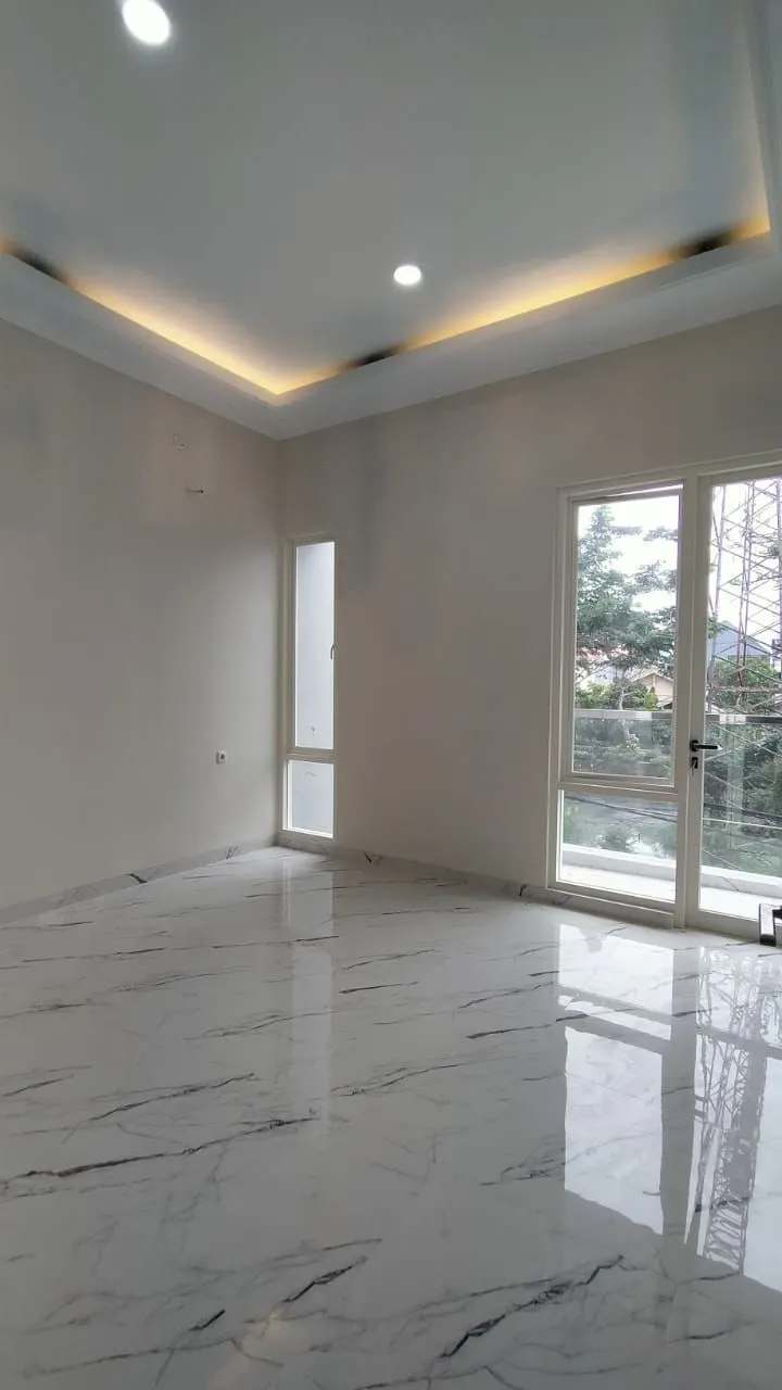 Jual Rumah di MANYAR TOMPOTIKA Manyar Surabaya Jawa Timur - MANYAR TOMPOTIKA DEKAT SMA PETRA - ASA INDONESIA 085235111122 - BRIGHTON REAL ESTATE