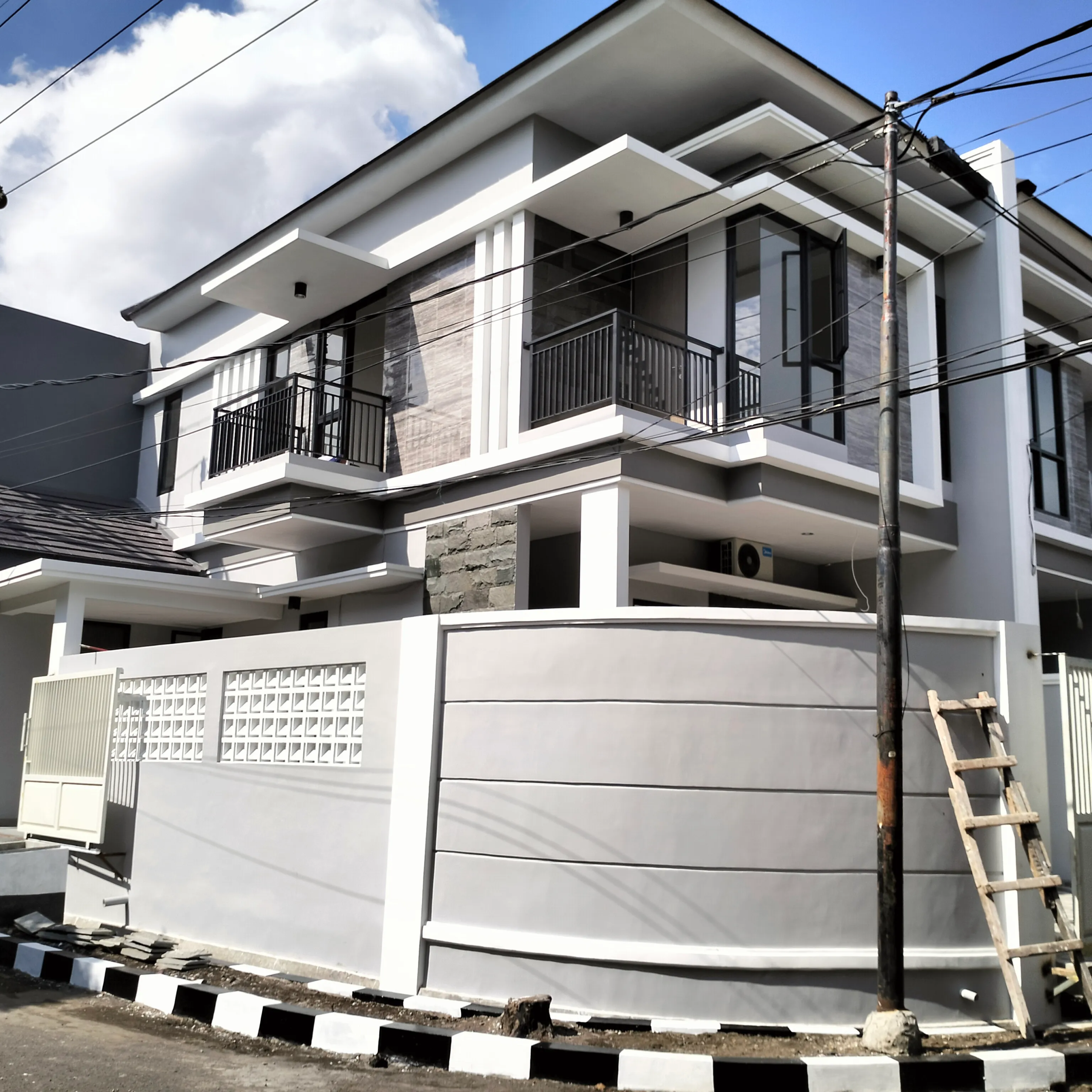 Jual Rumah di MEDOKAN ASRI Rungkut Surabaya Jawa Timur - MEDOKAN ASRI HOOK