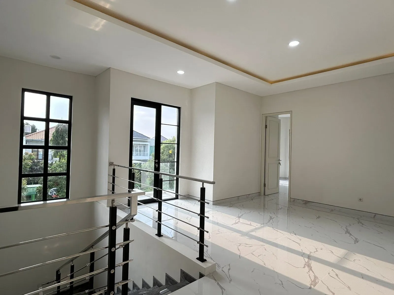 Jual Rumah di JEMURSARI REGENCY Tenggilis Mejoyo Surabaya Jawa Timur - rumah "baru gress" di Jemursari Regency - ASA INDONESIA 085235111122 - BRIGHTON REAL ESTATE