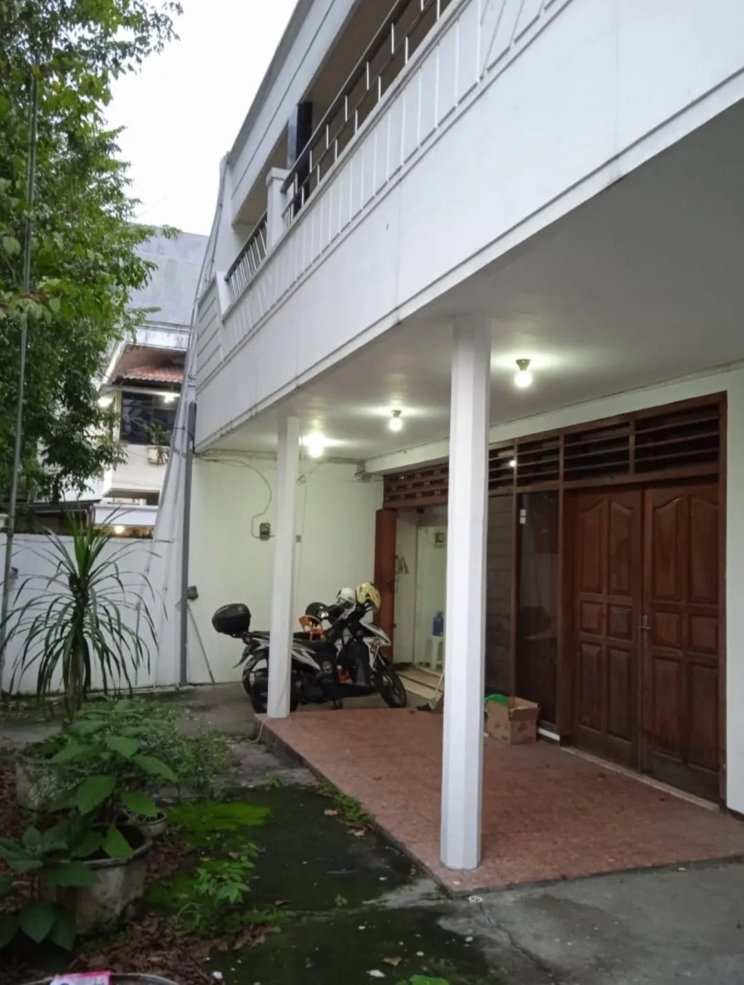 Jual Rumah di RAYA DUKUH KUPANG BARAT Dukuh Kupang Surabaya Jawa Timur - HUNIAN LUAS DAN LAPANG - ASA INDONESIA 085235111122 - BRIGHTON REAL ESTATE
