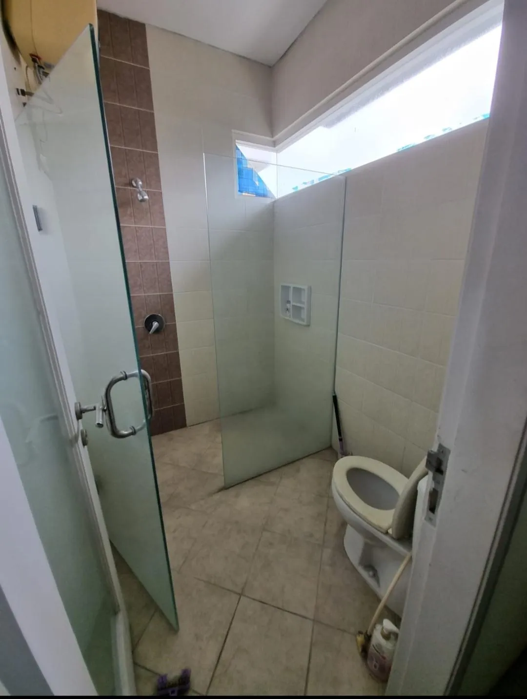 Jual Rumah di ROYAL RESIDENCE Wiyung Surabaya Jawa Timur - ROYAL RESIDENCE TERAWAT DAN SIAP HUNI - ASA INDONESIA 085235111122 - BRIGHTON REAL ESTATE