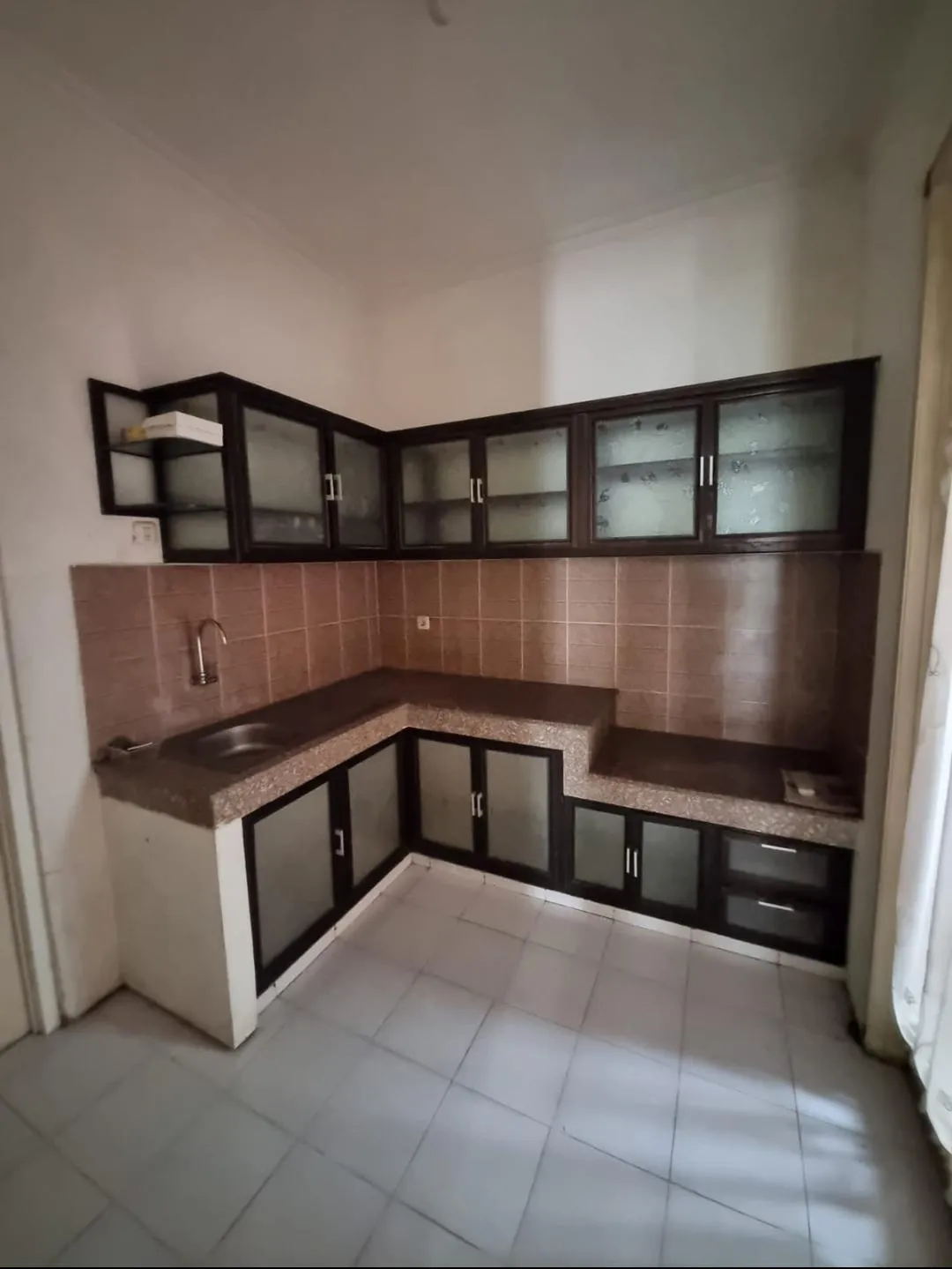 Jual Rumah di ROYAL RESIDENCE Wiyung Surabaya Jawa Timur - ROYAL RESIDENCE TERAWAT DAN SIAP HUNI - ASA INDONESIA 085235111122 - BRIGHTON REAL ESTATE