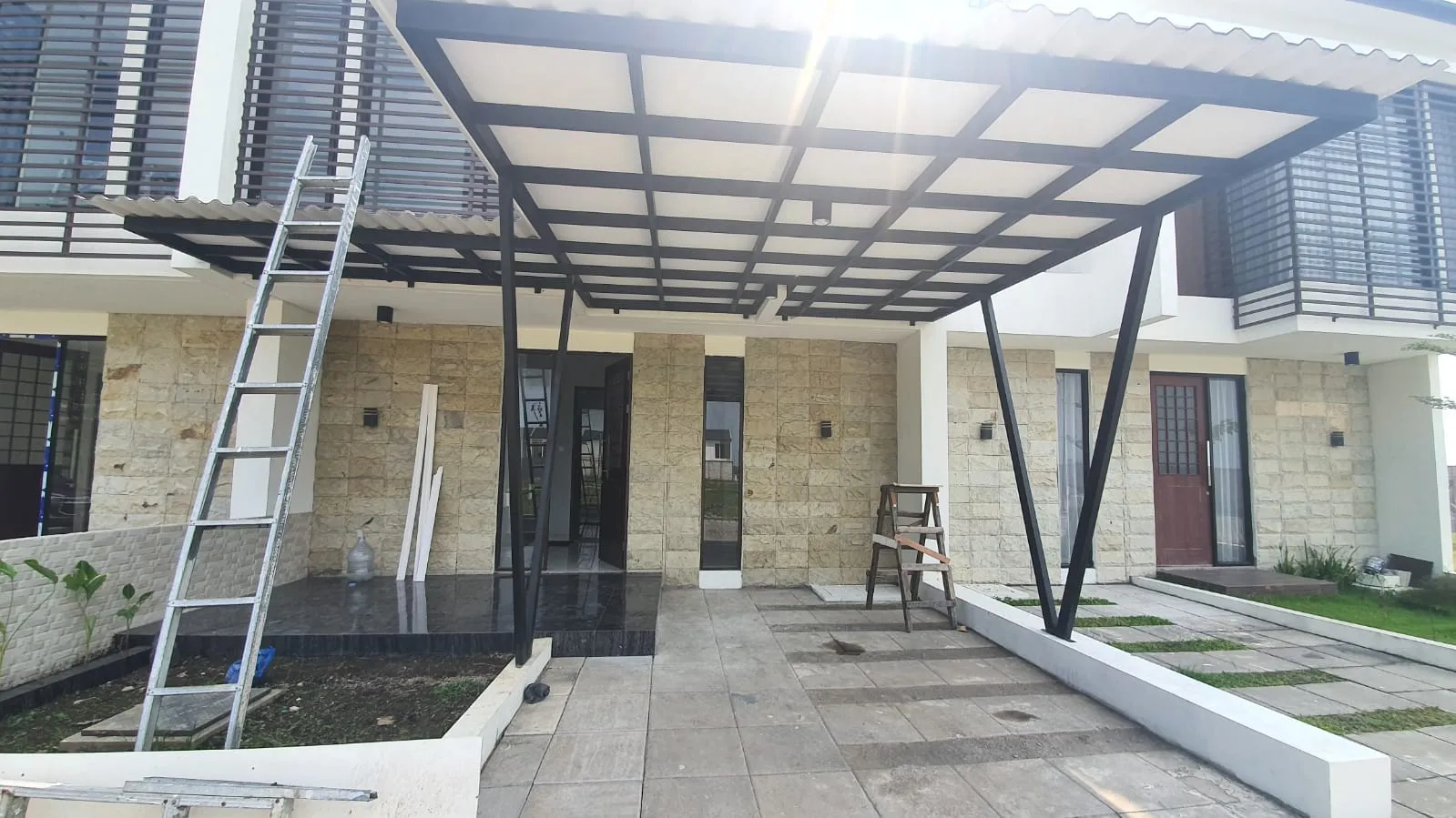 Jual Rumah di SHOJILAND Candi Sidoarjo Jawa Timur - Shojiland rumah Sidoarjo full furnished - ASA INDONESIA 085235111122 - BRIGHTON REAL ESTATE