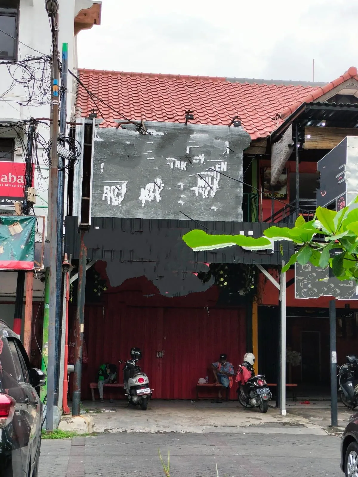 Sewa Ruko di WIYUNG Wiyung Surabaya Jawa Timur - PUSAT KULINER DI SURABAYA BARAT NOL JALAN RAYA - ASA INDONESIA 085235111122 - BRIGHTON REAL ESTATE