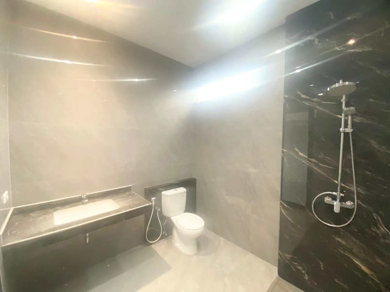 Jual Rumah di WOODLAND Citraland Surabaya Jawa Timur - Rumah Citraland Woodland baru gress - ASA INDONESIA 085235111122 - BRIGHTON REAL ESTATE