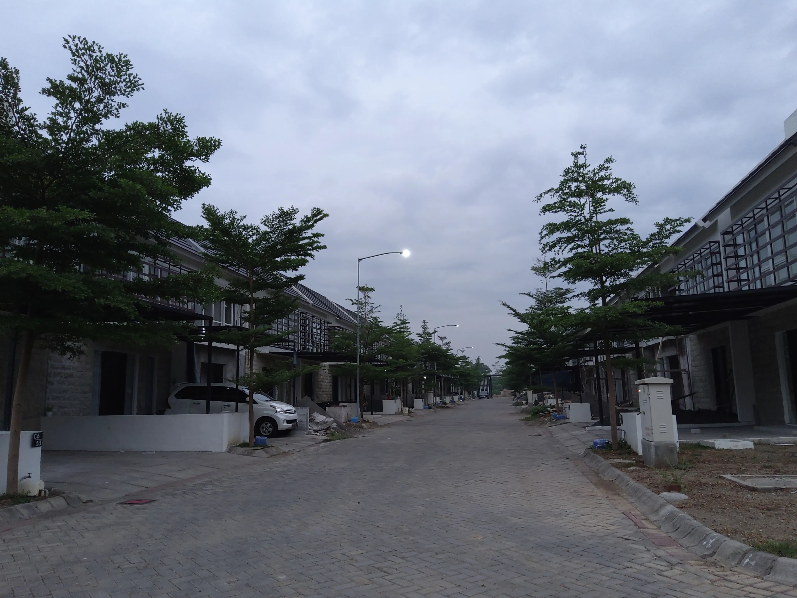 Jual Rumah di BANJARBENDO Sidoarjo Sidoarjo Jawa Timur - RUMAH LOKASI PALING STRATEGIS DI PUSAT KOTA SIDOARJO. DEKAT TOL SIDOARJO - ASA INDONESIA 085235111122 - BRIGHTON REAL ESTATE