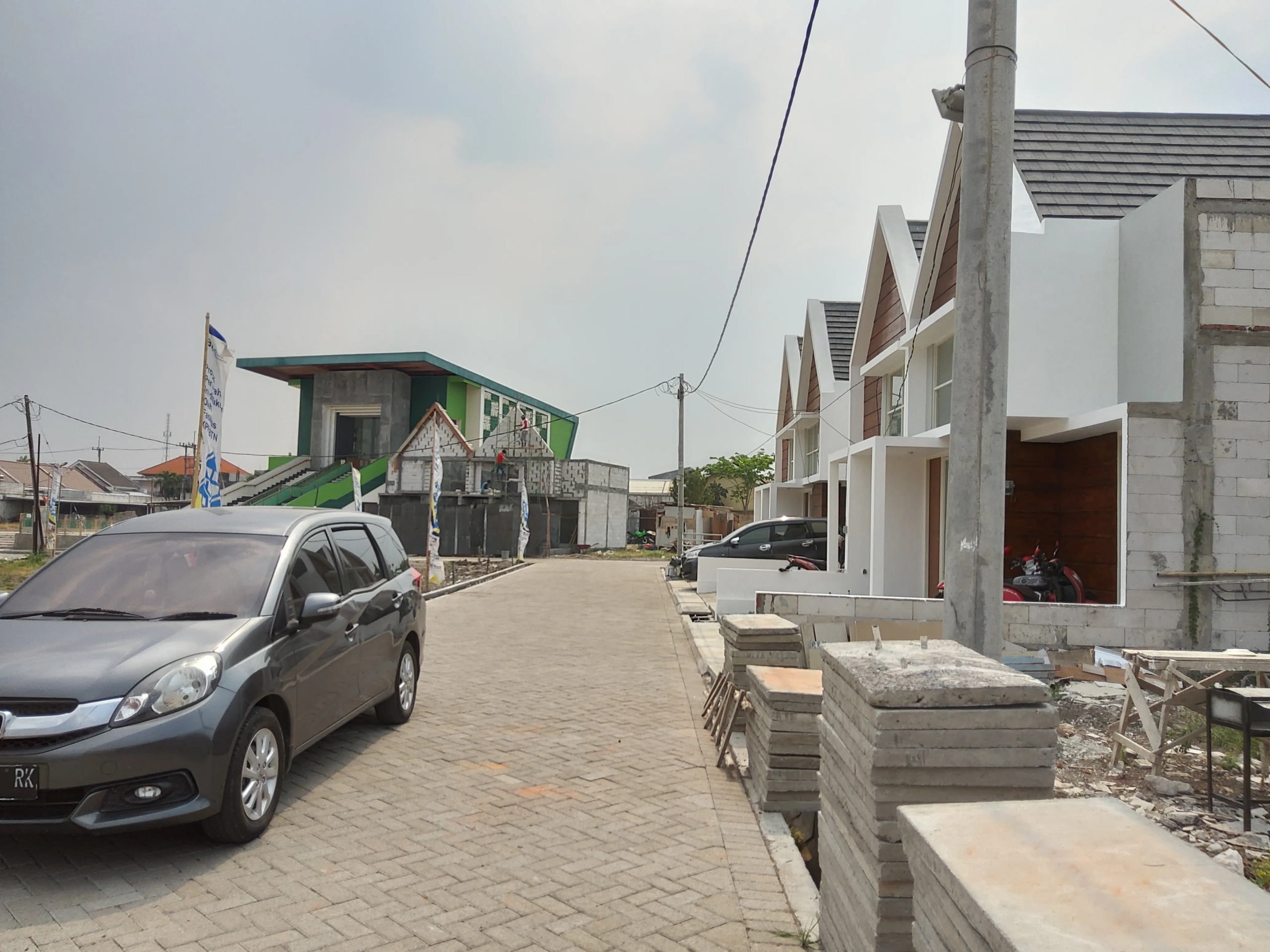 DAPAT RUMAH RASA SURABAYA. PERUMAHAN TERBAIK LOKASI BARATNYA SURABAYA. - ASA INDONESIA 085235111122 - BRIGHTON REAL ESTATE