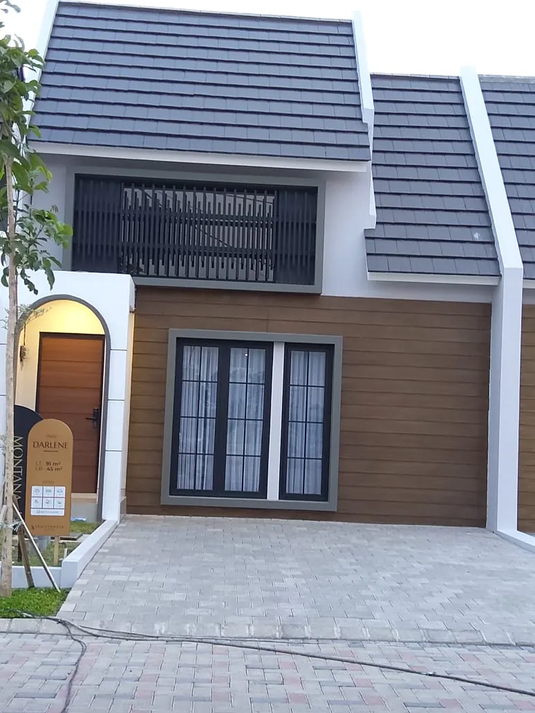 Jual Rumah di CANDI Candi Sidoarjo Jawa Timur - RUMAH DESAIN AMERICAN STYLE. LOKASI DEKAT PUSAT KOTA SIDOARJO. - ASA INDONESIA 085235111122 - BRIGHTON REAL ESTATE