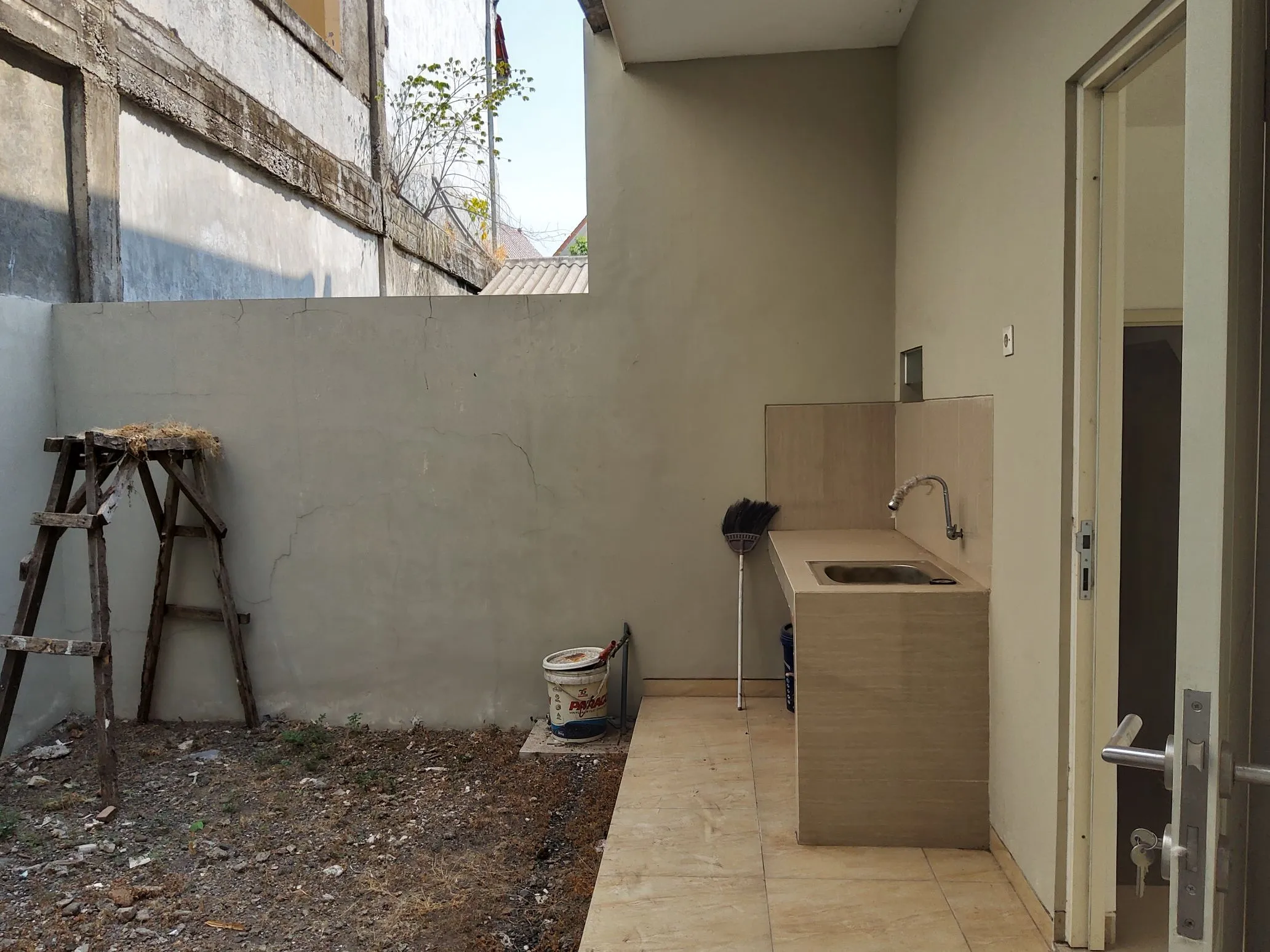 Jual Rumah di JL PUCANGAN PASURUAN Purworejo Pasuruan Jawa Timur - JUAL RUMAH MURAH. RUMAH LANTAI 2.LOKASI PUSAT KOTA PASURUAN - ASA INDONESIA 085235111122 - BRIGHTON REAL ESTATE