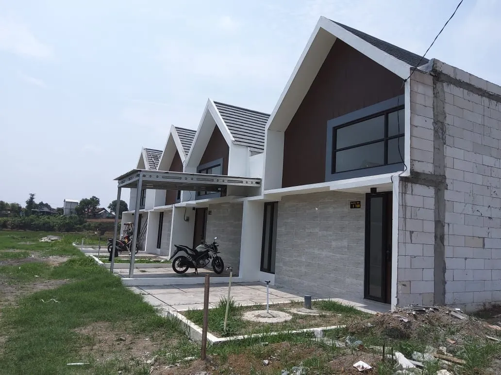 Jual Rumah di KEDAMEAN Kedamean Gresik Jawa Timur - RUMAH HARGA PALING MURAH. NUANSA VILLA. SEPERTI PUNYA RUMAH DI BATU MALANG. DEKAT KRIAN DAN MOJOKERTO. - ASA INDONESIA 085235111122 - BRIGHTON REAL ESTATE