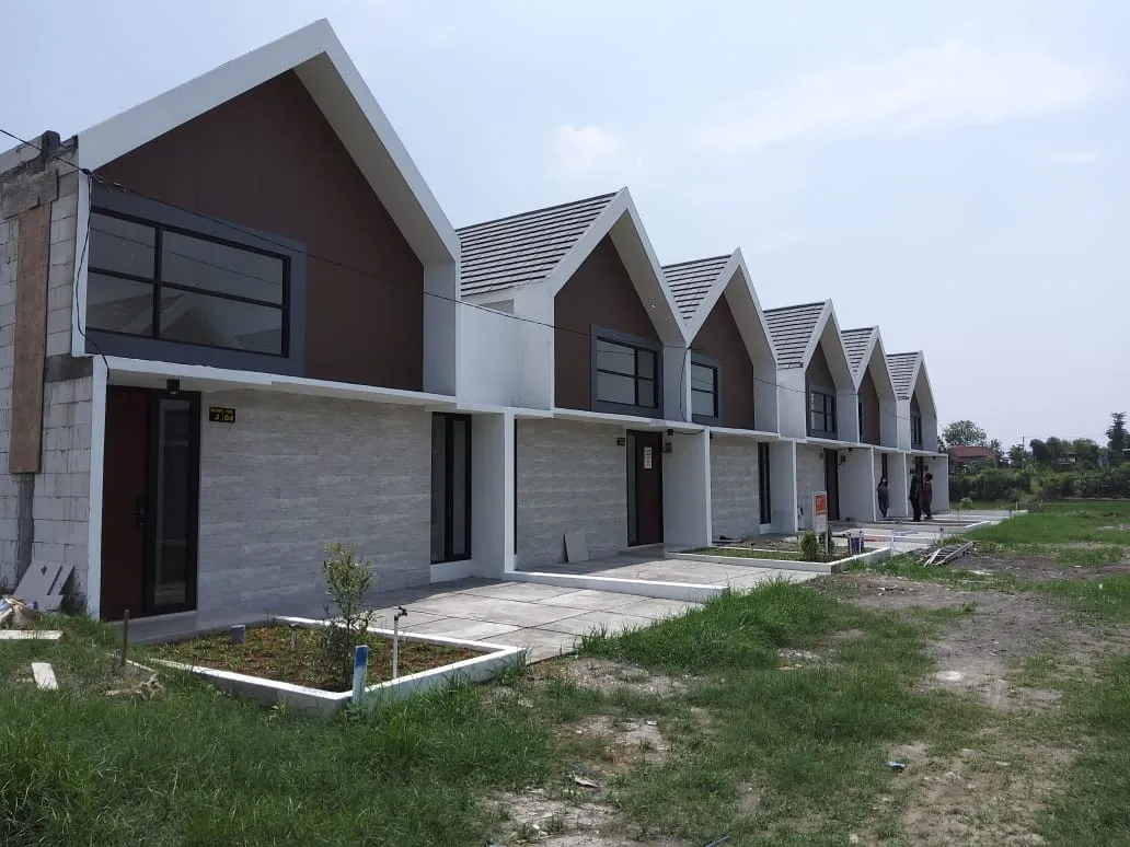 Jual Rumah di KEDAMEAN Kedamean Gresik Jawa Timur - RUMAH HARGA PALING MURAH. NUANSA VILLA. SEPERTI PUNYA RUMAH DI BATU MALANG. DEKAT KRIAN DAN MOJOKERTO. - ASA INDONESIA 085235111122 - BRIGHTON REAL ESTATE