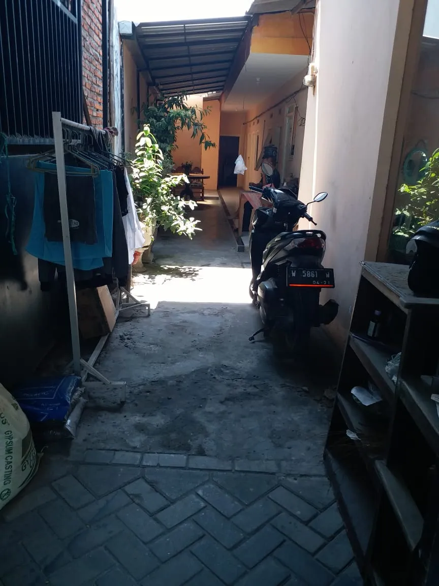 Jual Rumah di SUNGON SUKO Sidoarjo Sidoarjo Jawa Timur - RUMAH DIJUAL LOKASI DEKAT GERBANG TOL SIDOARJO. RUMAH MENGHADAP JALAN RAYA. - ASA INDONESIA 085235111122 - BRIGHTON REAL ESTATE